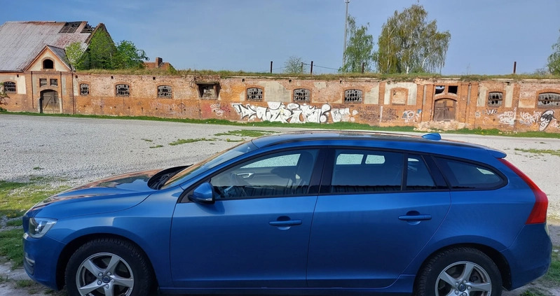 Volvo V60 cena 42900 przebieg: 163200, rok produkcji 2016 z Grodków małe 742